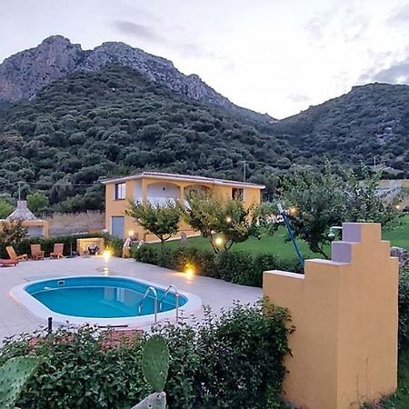 シニスコーラ Indipendente Con Piscina Uso Esclusivo Internet Illimitatoヴィラ エクステリア 写真