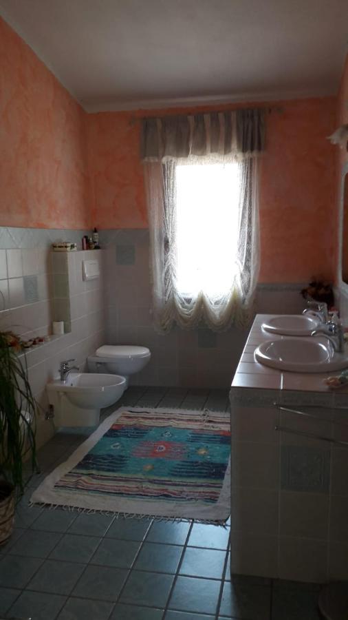 シニスコーラ Indipendente Con Piscina Uso Esclusivo Internet Illimitatoヴィラ エクステリア 写真