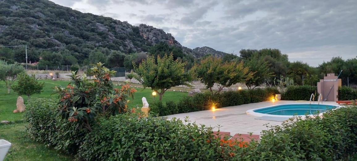 シニスコーラ Indipendente Con Piscina Uso Esclusivo Internet Illimitatoヴィラ エクステリア 写真