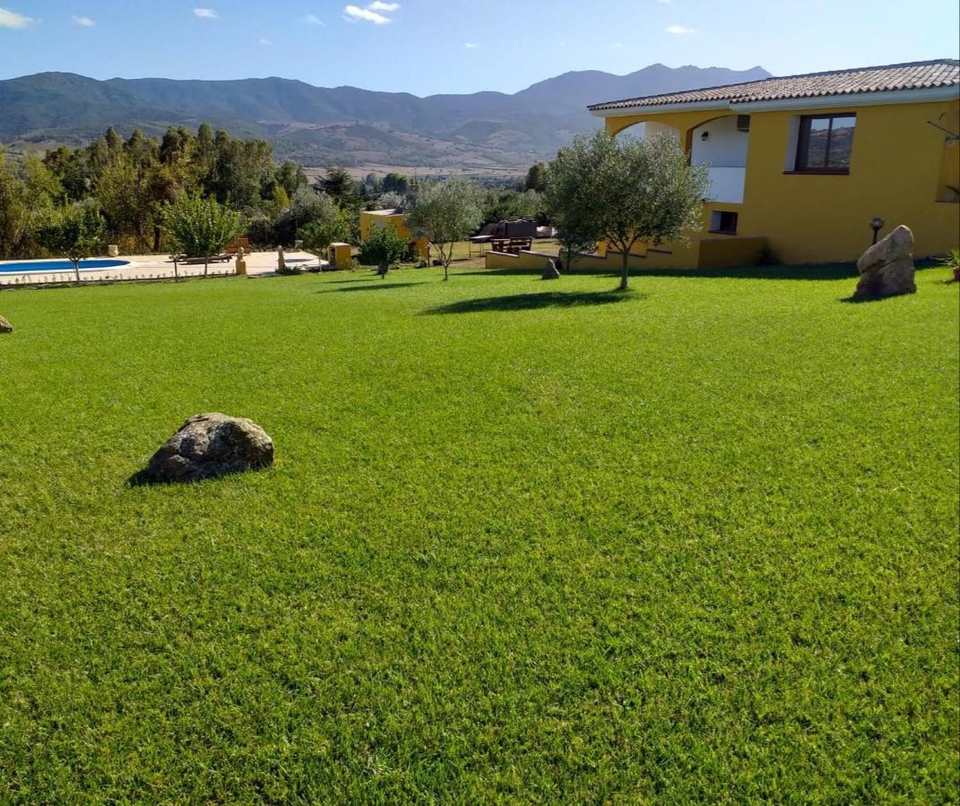 シニスコーラ Indipendente Con Piscina Uso Esclusivo Internet Illimitatoヴィラ エクステリア 写真